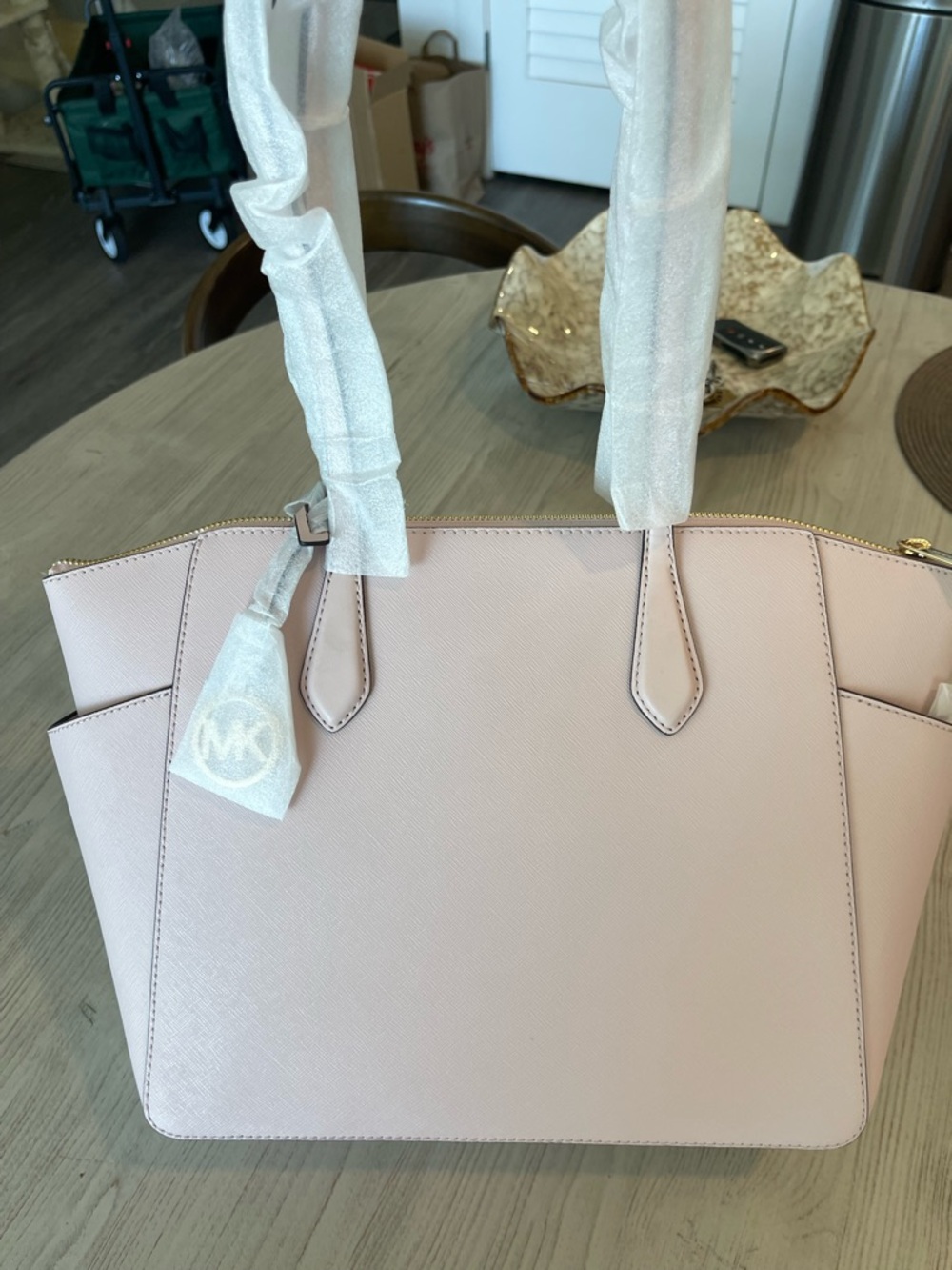 MICHAEL KORS Marilyn Medium Saffiano Leather Tote Bag - Picture 7 of 13